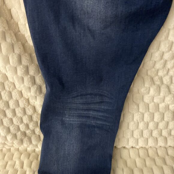 Women’s Plus SZ 21 Dark Wash Mid Rise Distressed Slim Straight Jeans Stretch - Picture 13 of 14
